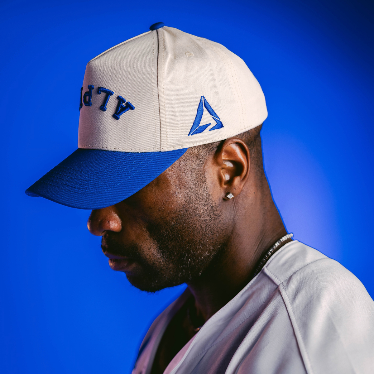Alpha Inverted Hat